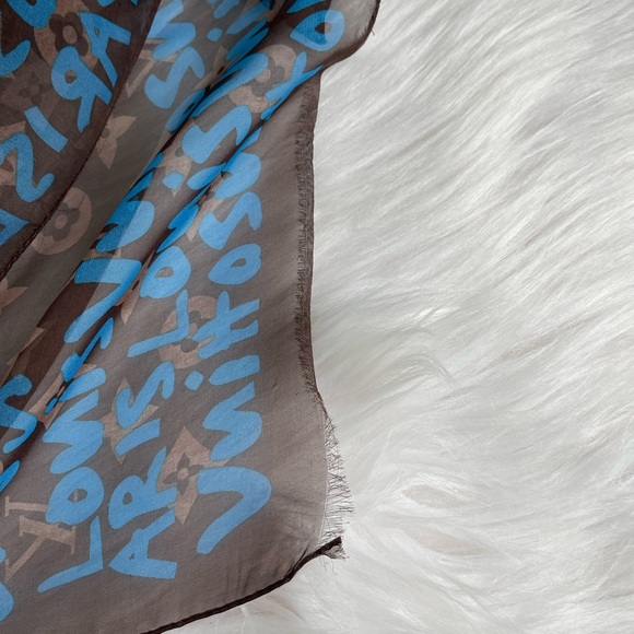 Louis Vuitton Monogram Graffiti Wrap/Shawl Scarf. - Picture 10 of 15